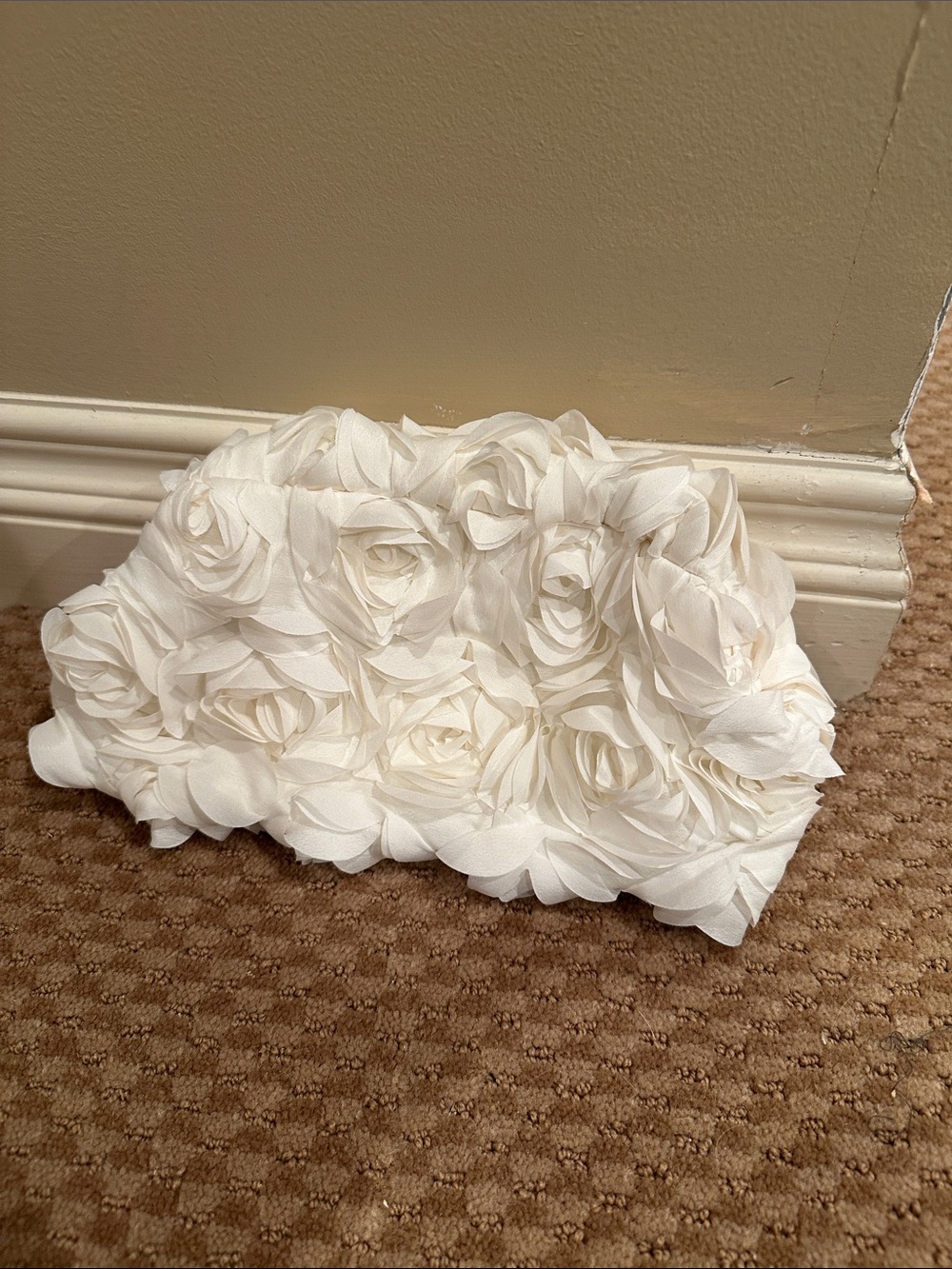 White Rosette Floral Clutch